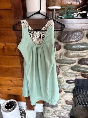 ✨NWT BOHO Spool No.72 CALS Green Lace Back tank top shirt - women’s L